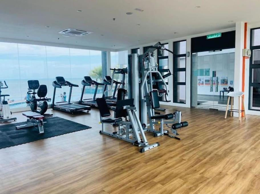 Love De Sea 4Pax 850Sf 2R2B Imperium Residence Kuantan Exterior photo