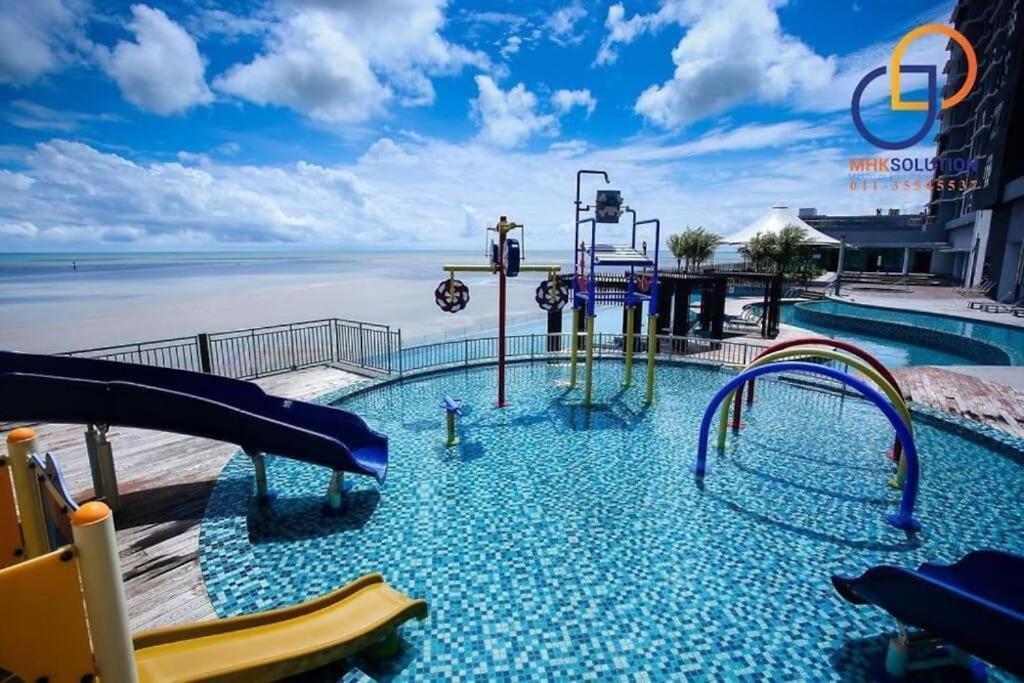 Love De Sea 4Pax 850Sf 2R2B Imperium Residence Kuantan Exterior photo